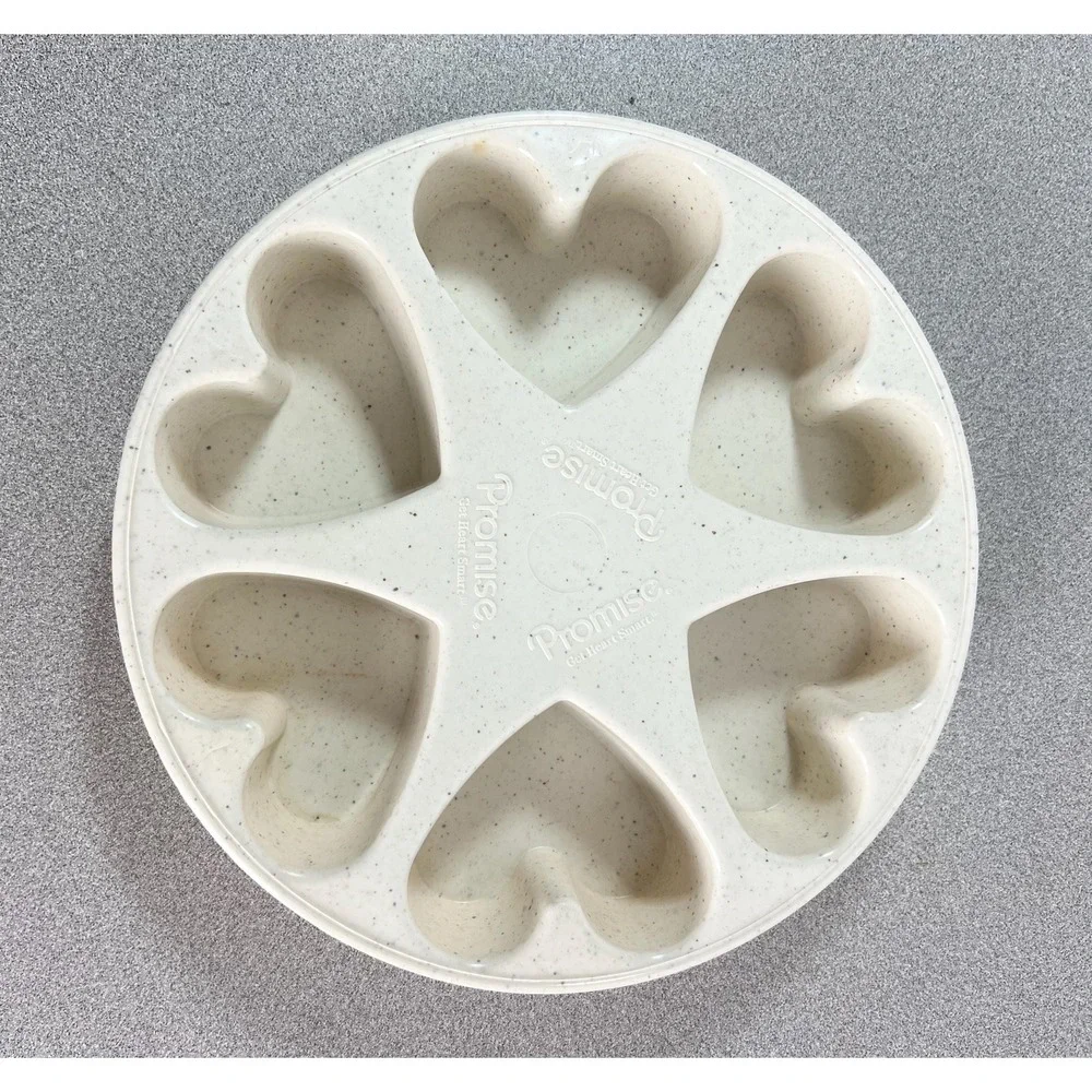 Vintage Heart-shaped‎ microwave muffin pan Promo item by Promise margarine g